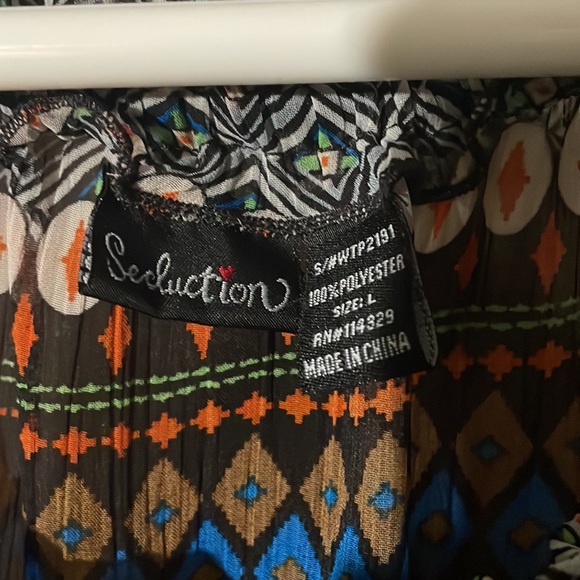 Stay cool while looking elegant and festive ,  with this sheer blouse , Size L - Picture 3 of 3